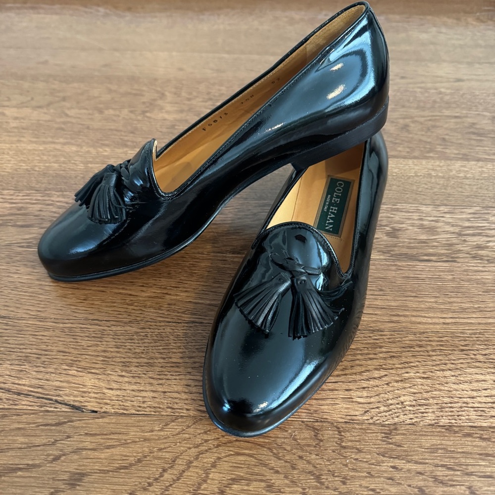 Vintage Cole Haan Black Leather Tassel Loafers